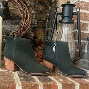 Blondo Norma Slate Grey Leather Waterproof size 6!